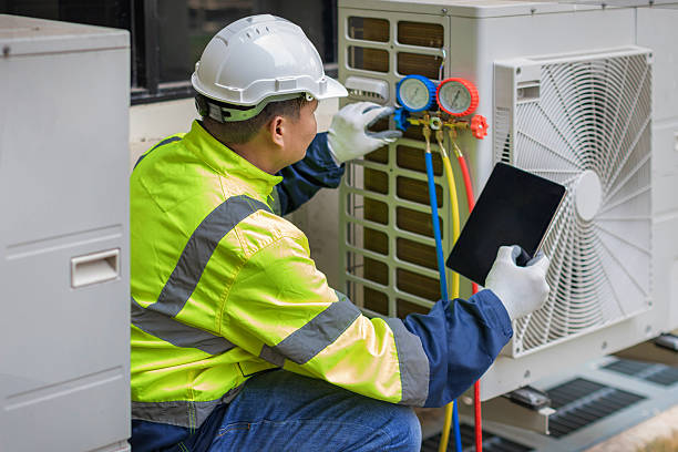 Professional Hvac technician working in Littlerock, CA